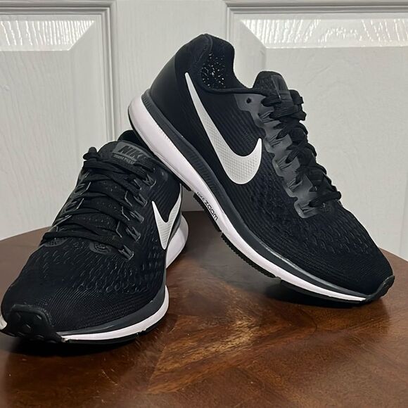🔥 NIKE Air Zoom Pegasus 34 Running Shoe  Black/White - Women Sz 7 - EXCELLENT - Picture 1 of 15